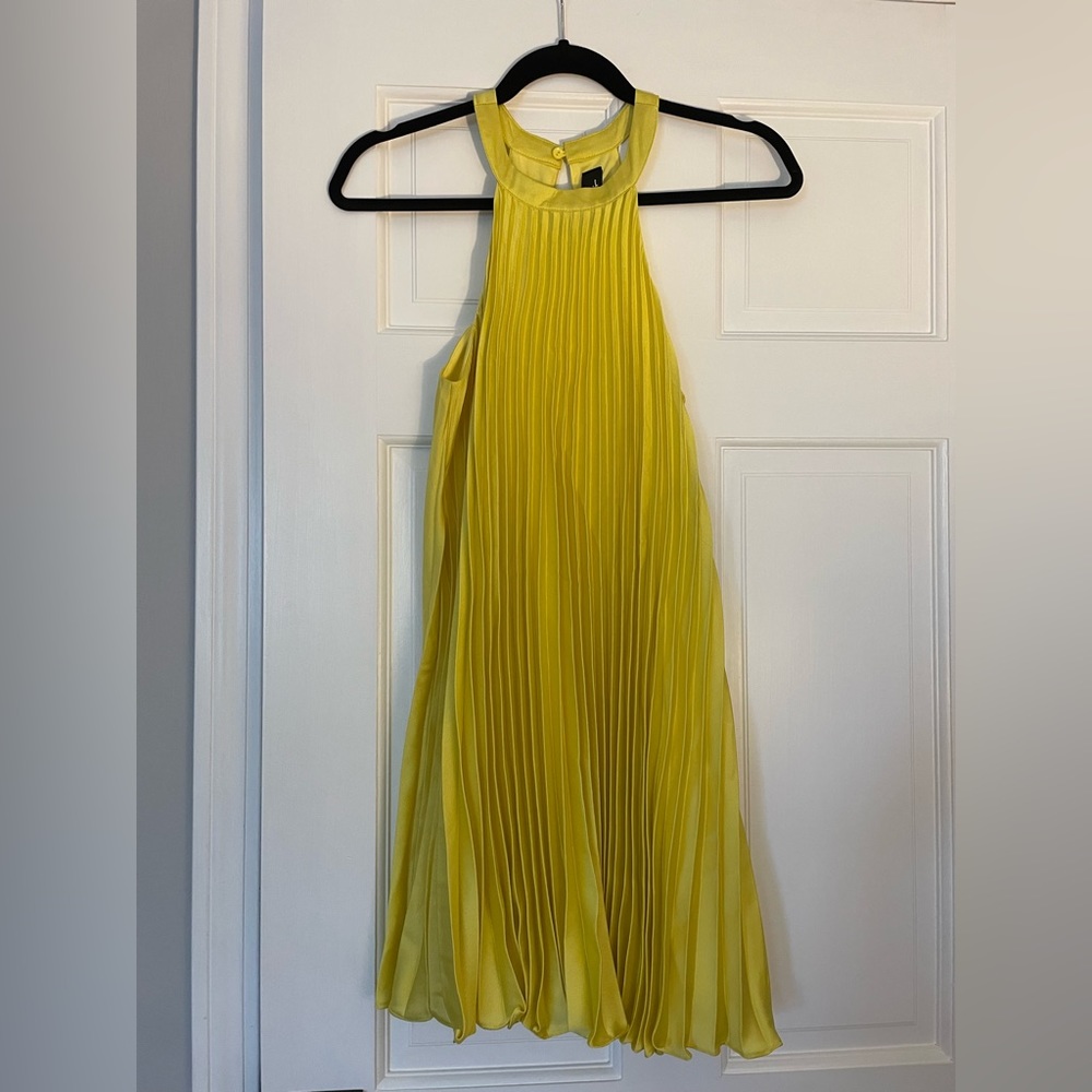 Lulu’s Dress - Picture 2 of 6